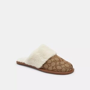 NWOT Coach Zena Slipper In Signature Jacquard